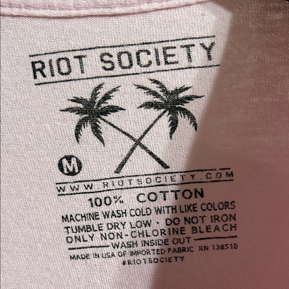 VINTAGE Riot Society Pink Short Sleeve Tee with Bear Graphic - Picture 3 of 4
